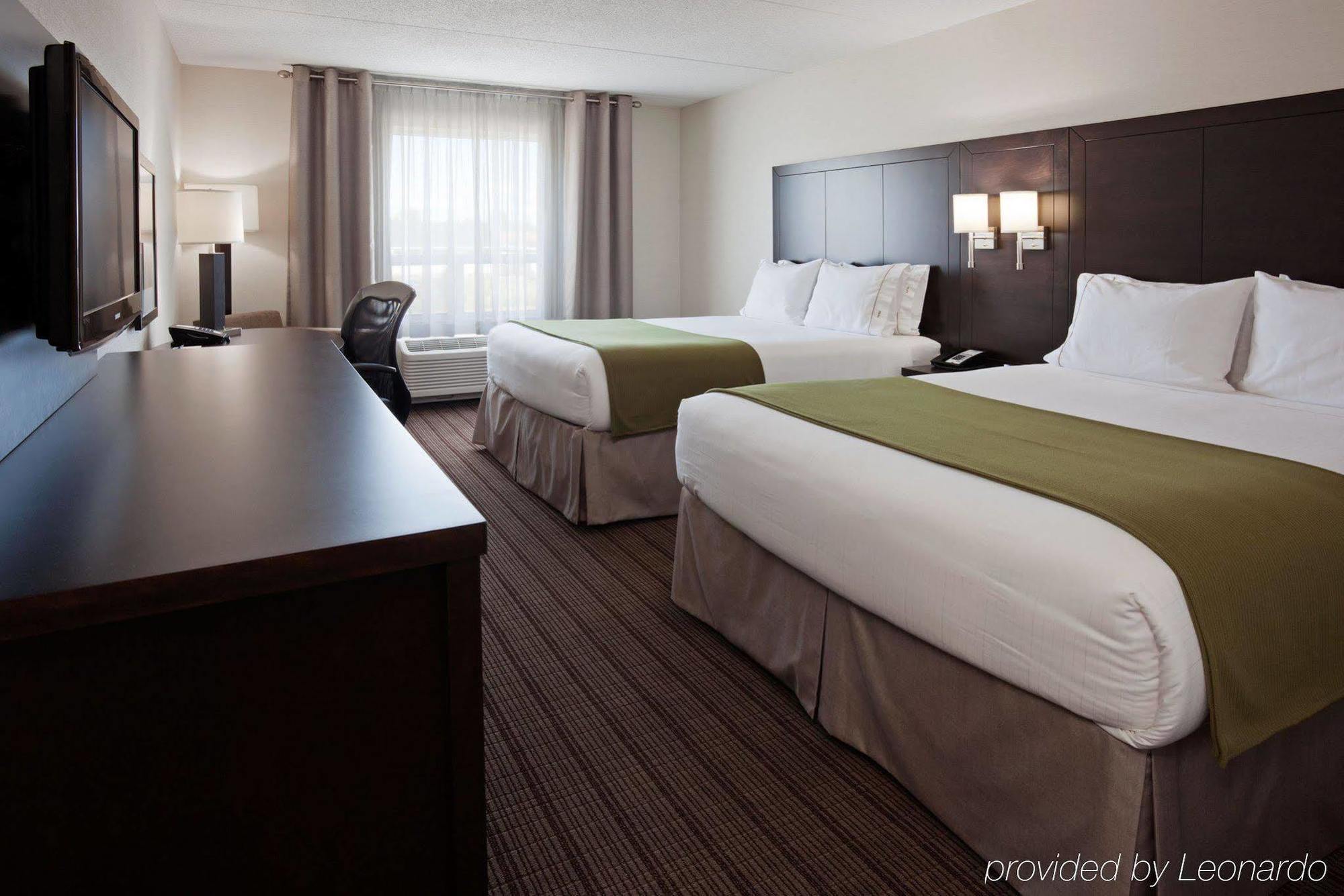 Holiday Inn Express & Suites New Liskeard Esterno foto